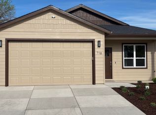716 Dahl Pl #19, Medford, OR