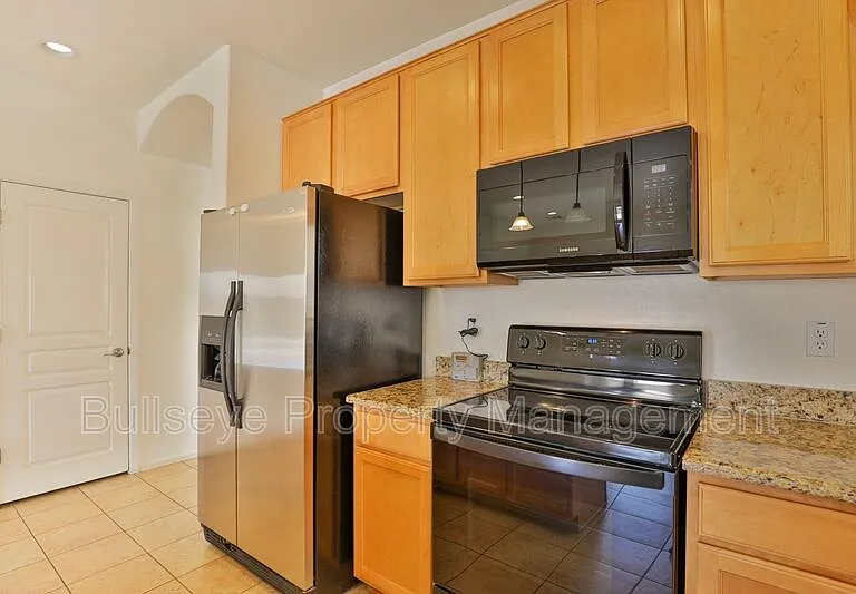 11547 E Sylvan Ave — Photo 7