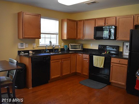4th image of 23011 Sweetspire Dr #6402