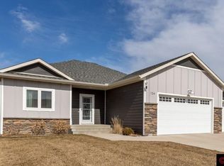 104 Pelican Ct, Mankato, MN 56001