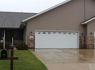 155 Country Club Dr, Garner, IA 50438