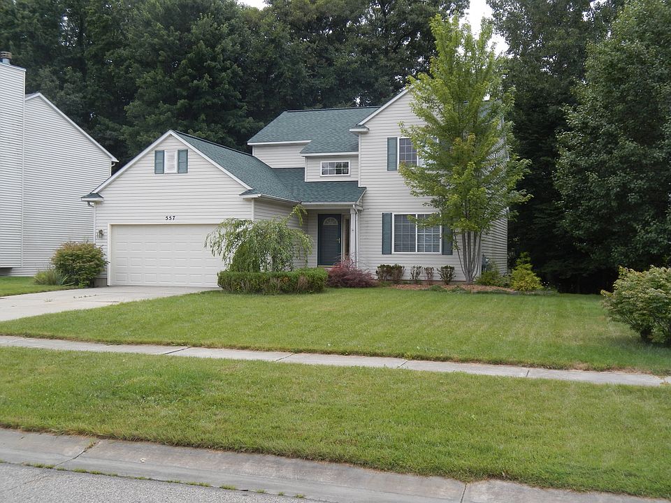 1st image of 557 Cove View Dr