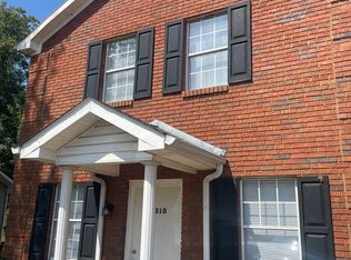 5310 Whisperwood Ct, Anniston, AL 36206