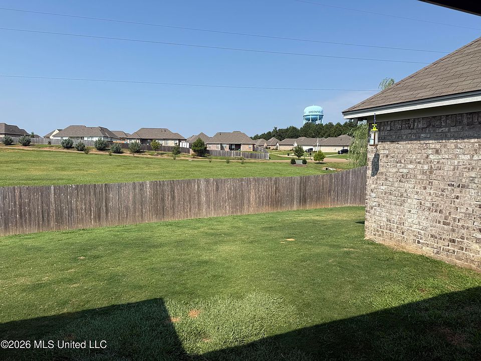 2nd image of 1204 Addison Ln