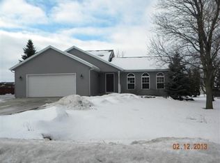 7801 Clinton Rd, Deforest, WI 53532