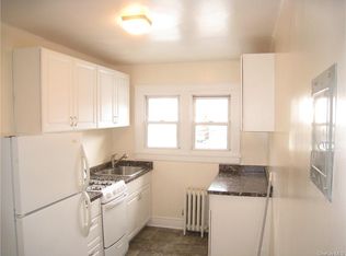 221 E Main St #21A, Mount Kisco, NY 10549