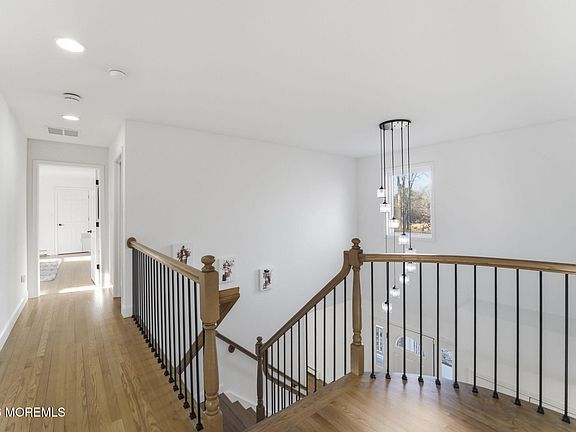 4th image of 781 Harmony Road