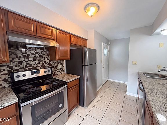 2nd image of 3616 Shrewsbury St