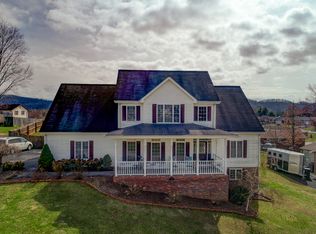 106 Tiffany Ln, Bristol, TN 37620