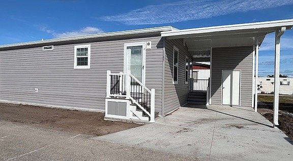 2nd image of 1145 Castleberry Rd #C194