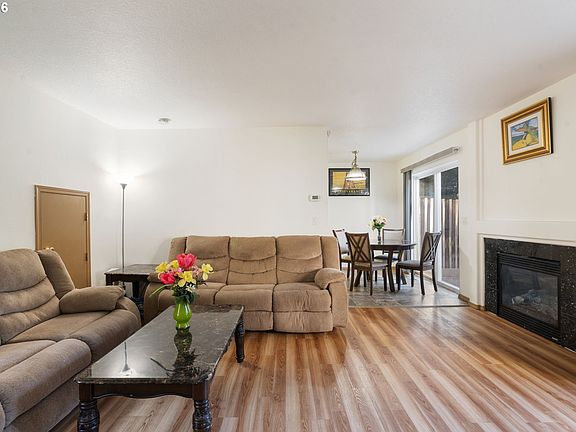 5th image of 8425 NE 36th Cir