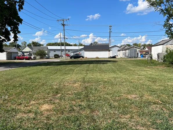 800 W Laurel St, Seymour, IN 47274