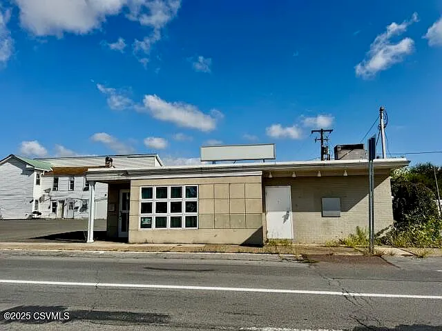 100 N 4th St