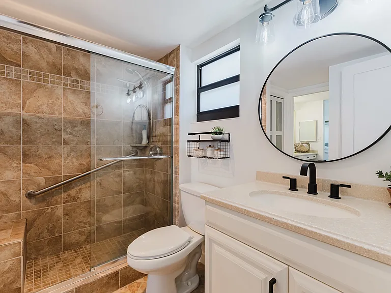 801 River Point Dr #102A — Photo 6