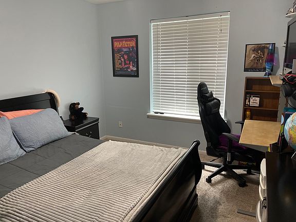 3rd image of 7430 Kennedy Blvd APT 110