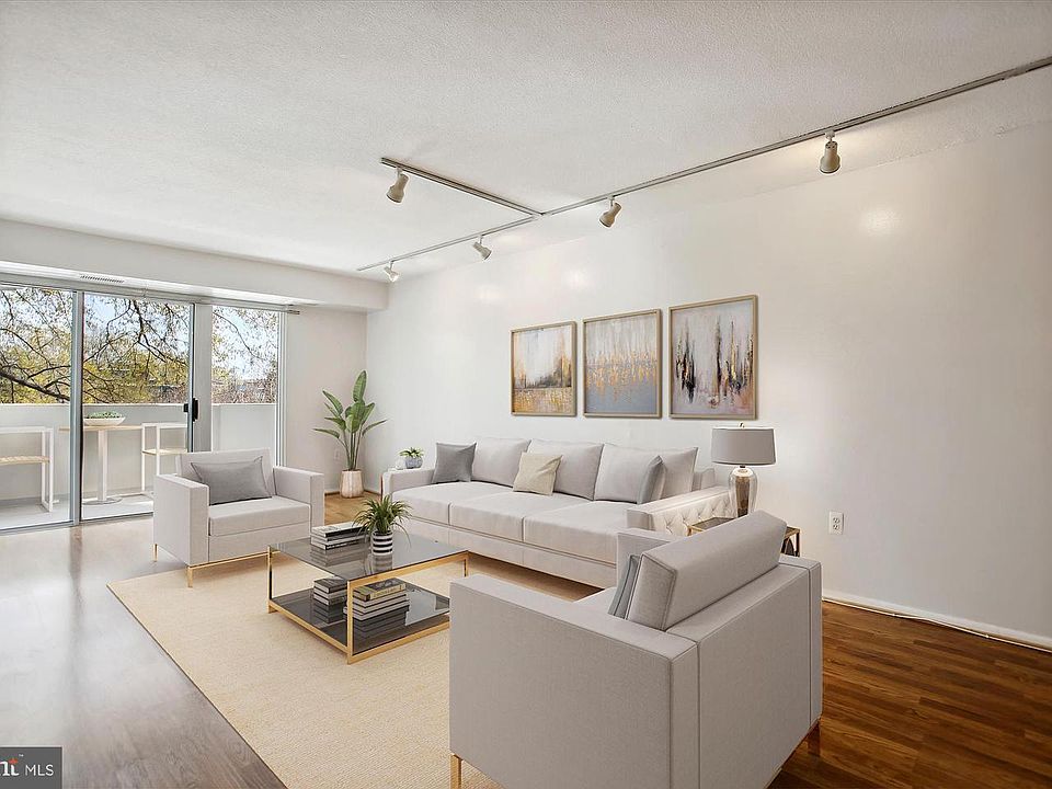 1st image of 700 7th St SW APT 211