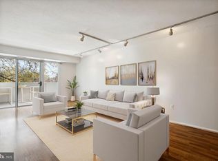 700 7th St SW APT 211, Washington, DC 20024