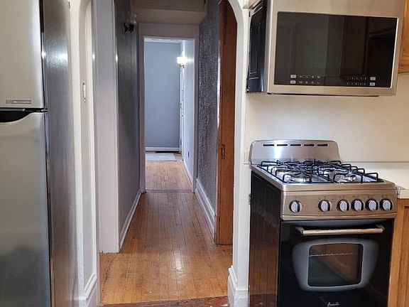 4th image of 8 Union Ave NE #2