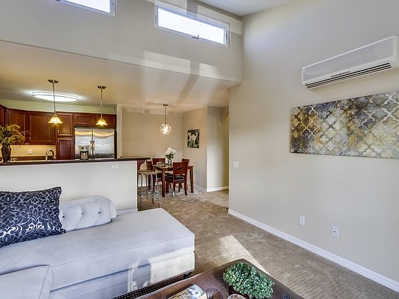 4th image of 5252 Balboa Arms Dr Unit 204