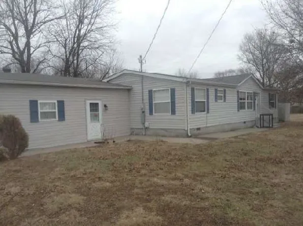 308 E 1st North St, Tamaroa, IL 62888