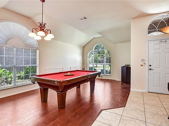 4th image of 4017 Glenwyck Dr