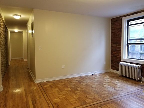 2nd image of 542 Parkside Ave #D2