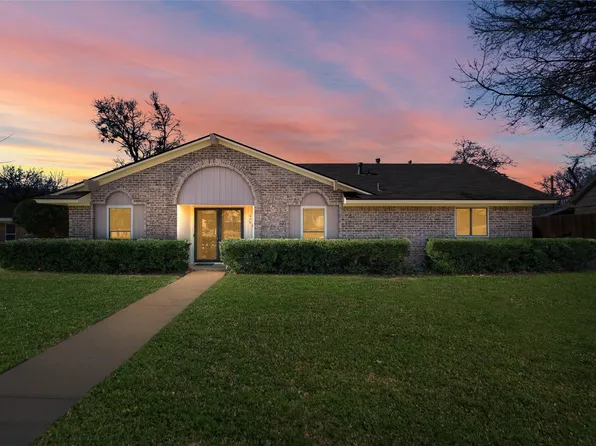 345 Merribrook Trl, Duncanville, TX 75116