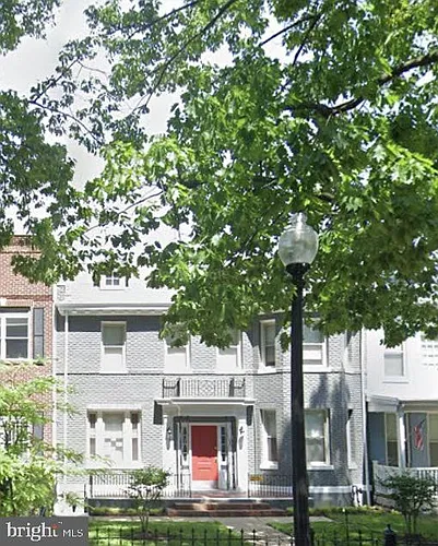 1224 Maryland Ave NE #3 Photo 1