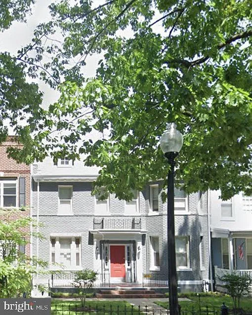 1224 Maryland Ave NE APT 3 photo 1