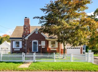 143 Baros St, Fairfield, CT 06824