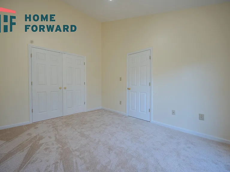 2504 Ashbrooke Dr — Photo 4