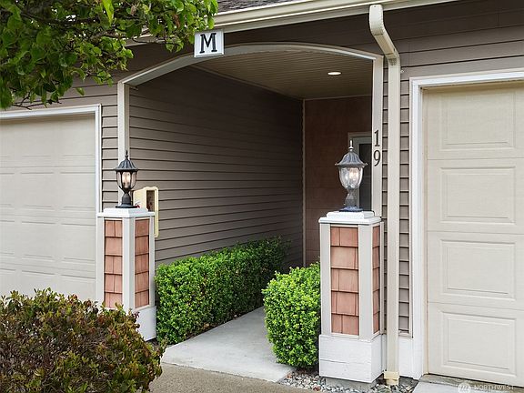 3rd image of 15405 35th Avenue W #M19