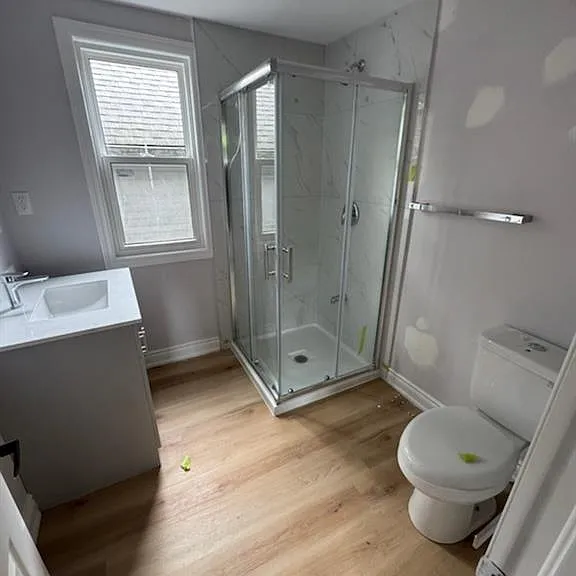 945 Wellington Ave #4 — Photo 3