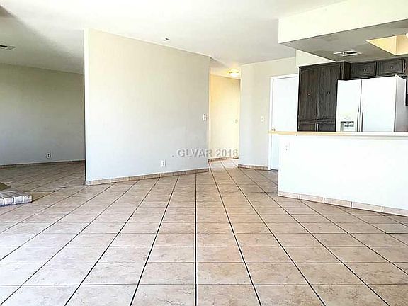 5th image of 1717 Stoneybrook Dr