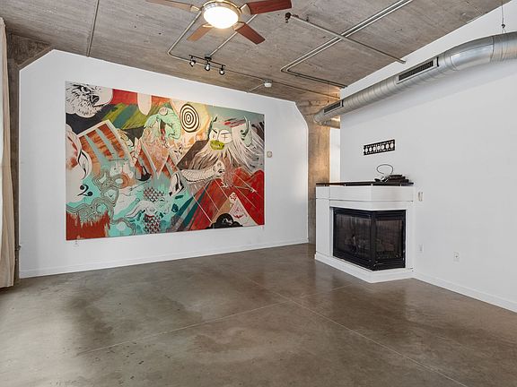 2nd image of 1635 Washington Ave APT 206