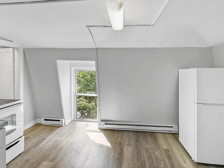 119 School St #5 — Photo 10