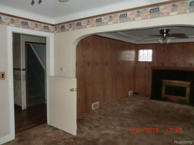 1st image of 18675 Victor St