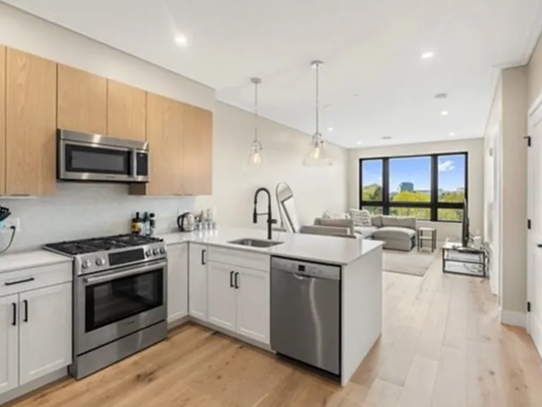 70 Leo M Birmingham Pkwy #507 — Photo 6