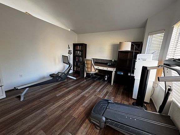 4th image of 3700 Mount Lassen Ave