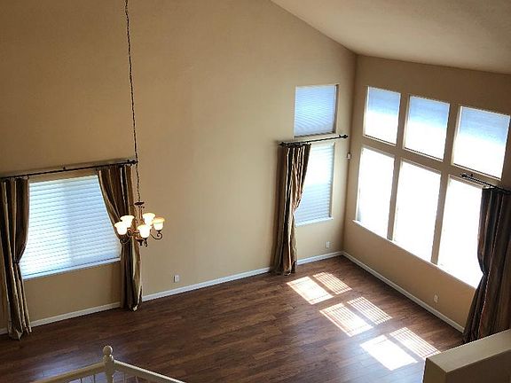 5th image of 220 Bantry Dr