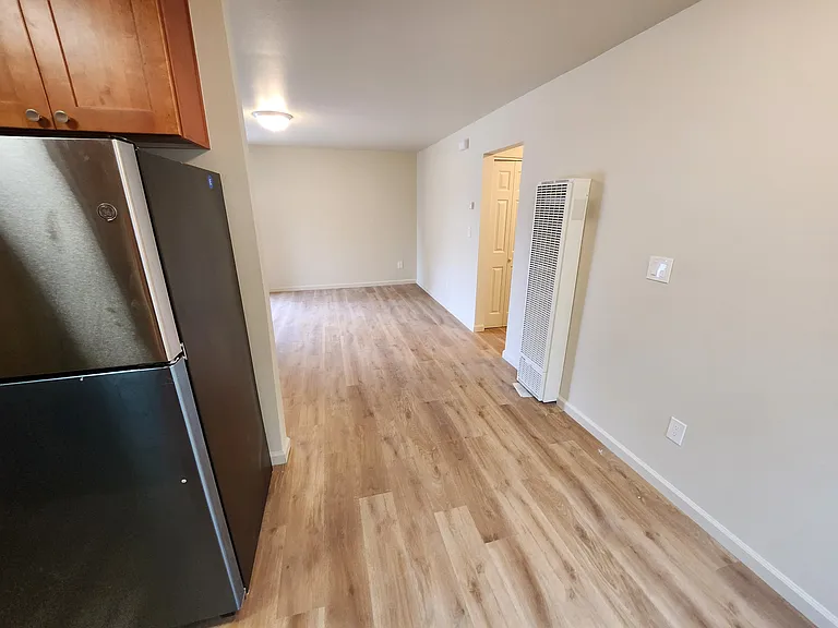 805 Sharmon Palms Ln #B — Photo 8