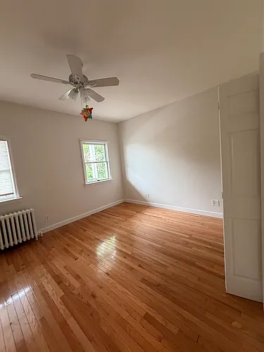 606 Tompkins Ave #2 Photo 1