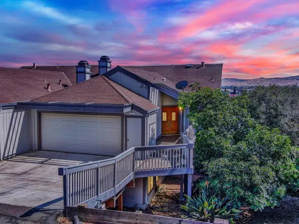 25 Knoll Drive, Fairfield, CA 94534