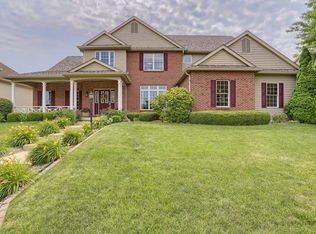 2804 Wendover Pl, Champaign, IL