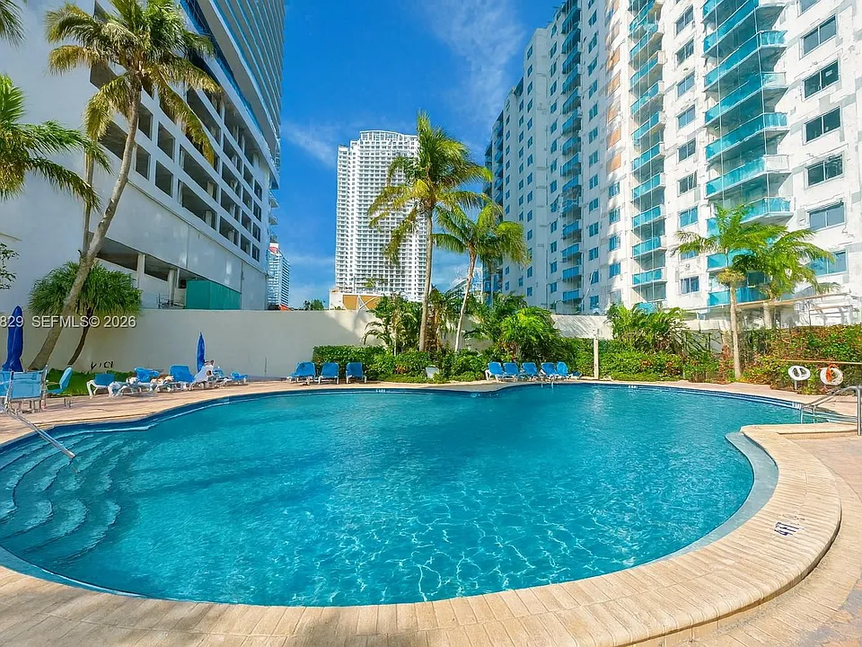 4001 S Ocean Dr #3J