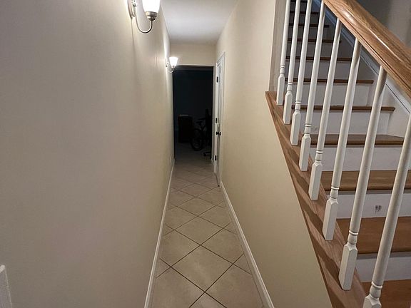 4th image of 12 Lincoln Ave