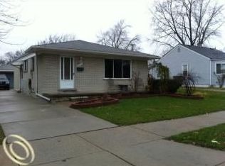 6111 Robindale Ave, Dearborn Heights, MI