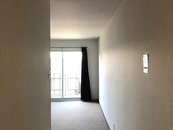 2nd image of 538 3rd Ave