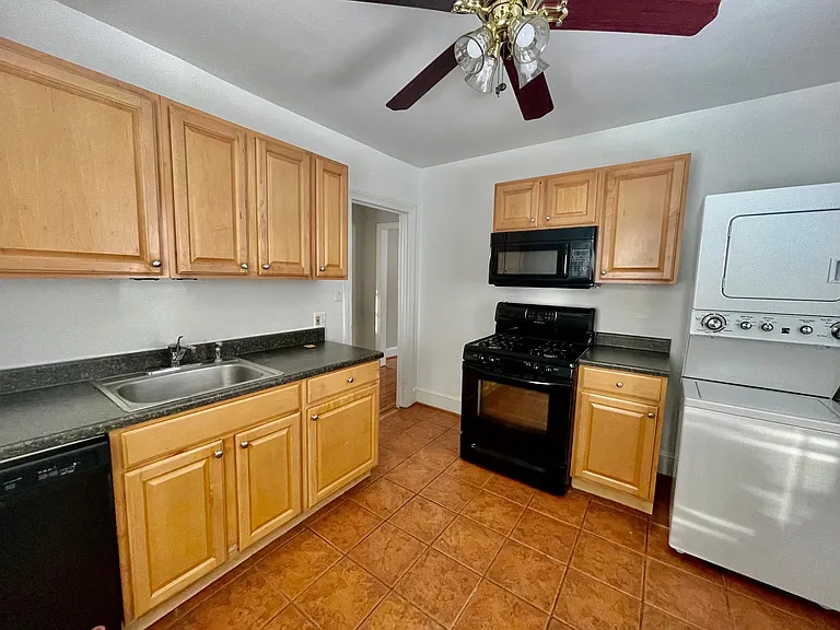 99 Alexandria Pike — Photo 8
