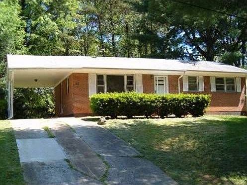 1st image of 62 Erwin St